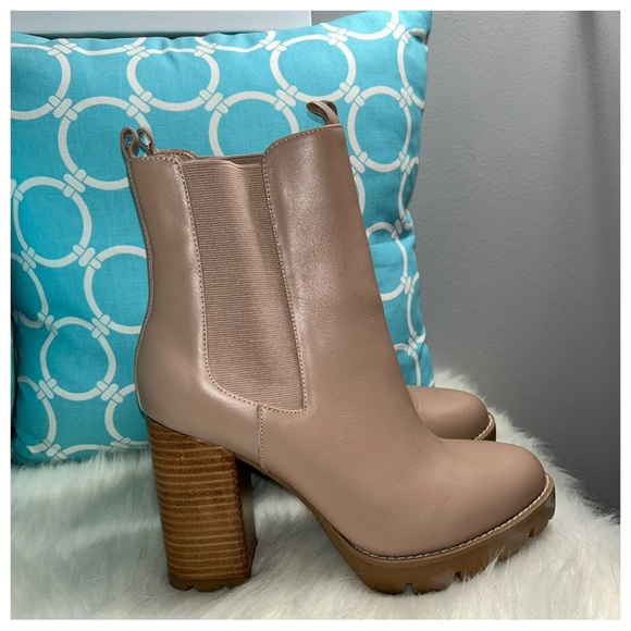 Charles David Gambit Dark Nude Leather Pull On Platform Booties Sz 9 - Picture 2 of 12